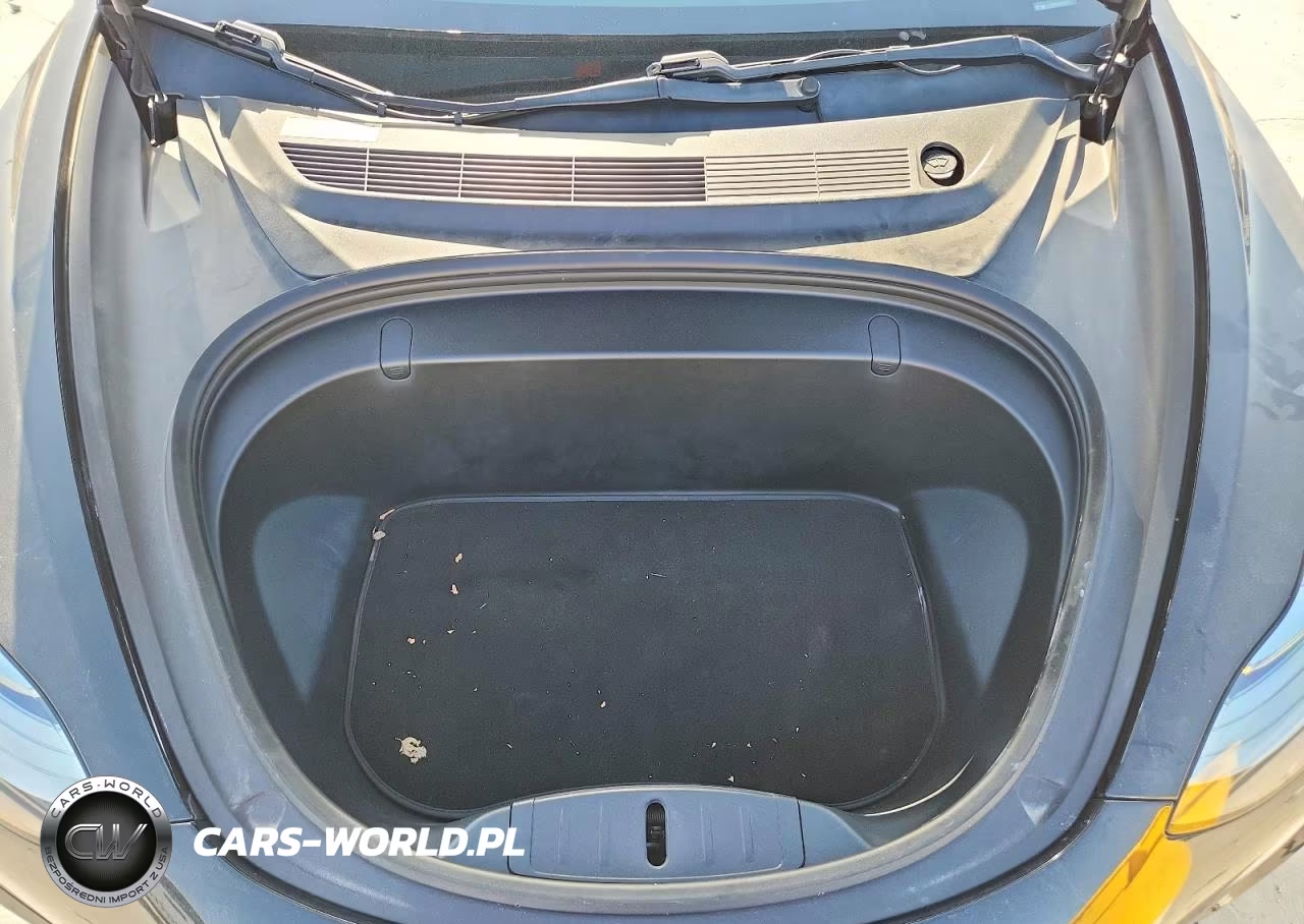 2018 Tesla Model 3 VIN:5YJ3E1EB6JF074041 - 11
