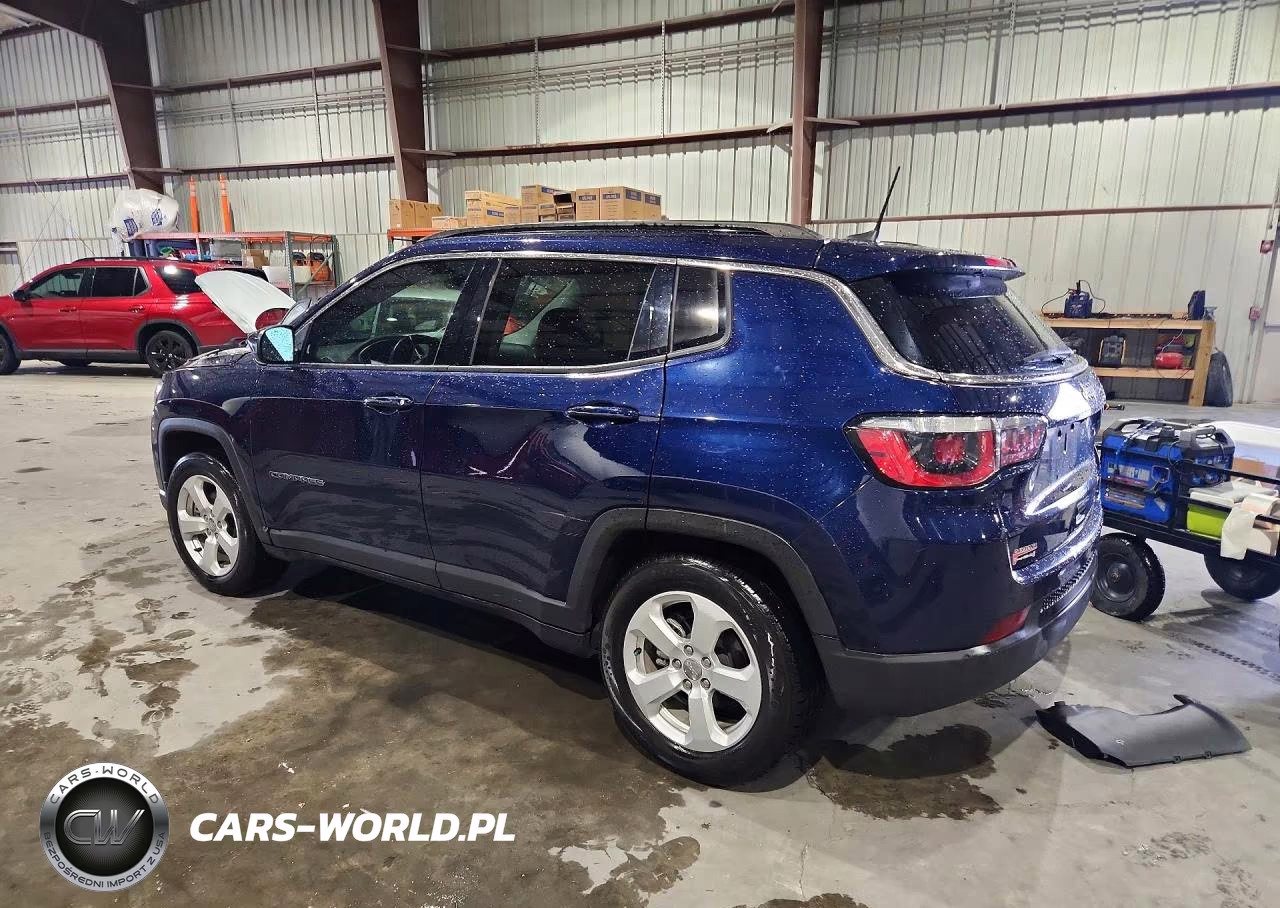 2019 Jeep Compass Latitude VIN:3C4NJCBB6KT692323 - 2