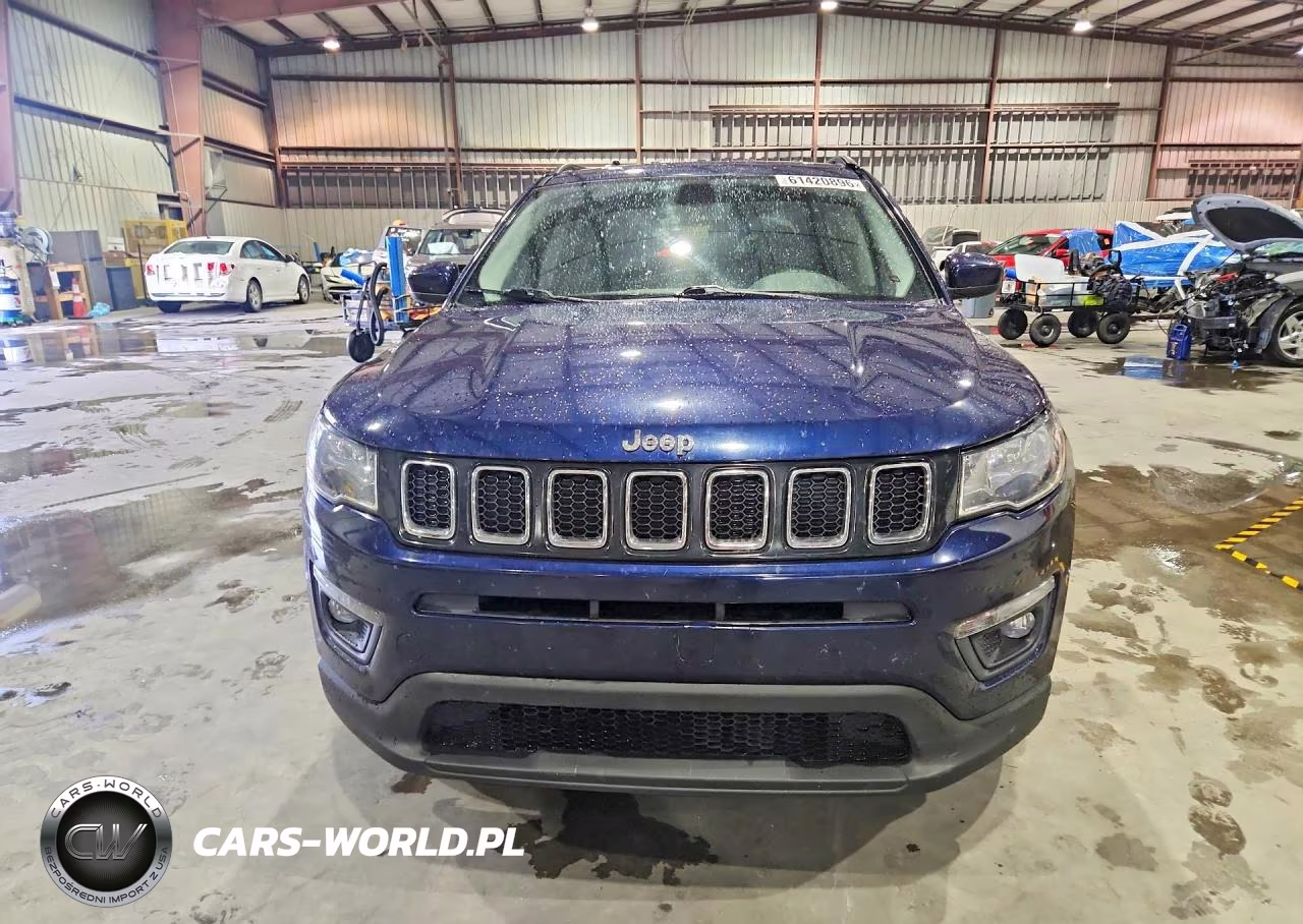 2019 Jeep Compass Latitude VIN:3C4NJCBB6KT692323 - 5