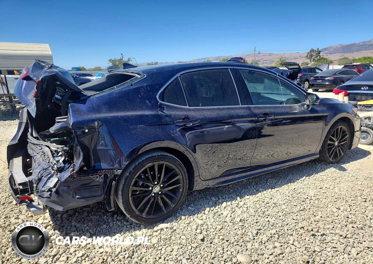 2022 Toyota Camry Xse VIN:4T1K61AK0NU700562 - 3