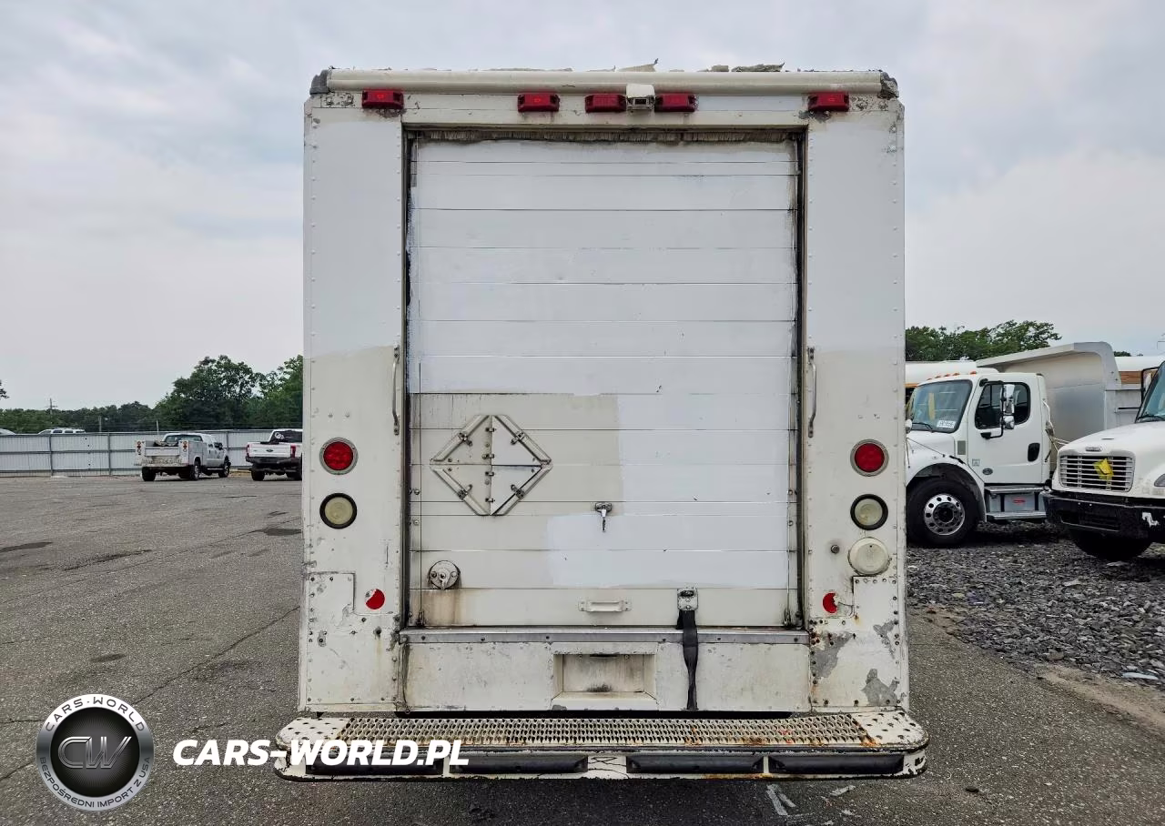 2001 Freightliner Mt45 Chassis Delivery Truck VIN:4UZAANBWX1CH52853 - 6