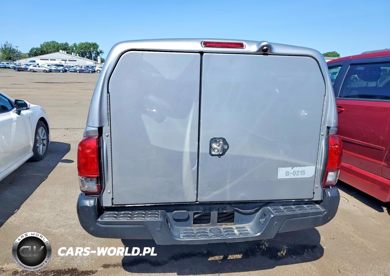 2018 Toyota Tacoma Sr VIN:5TFRX5GN2JX127357 - 6