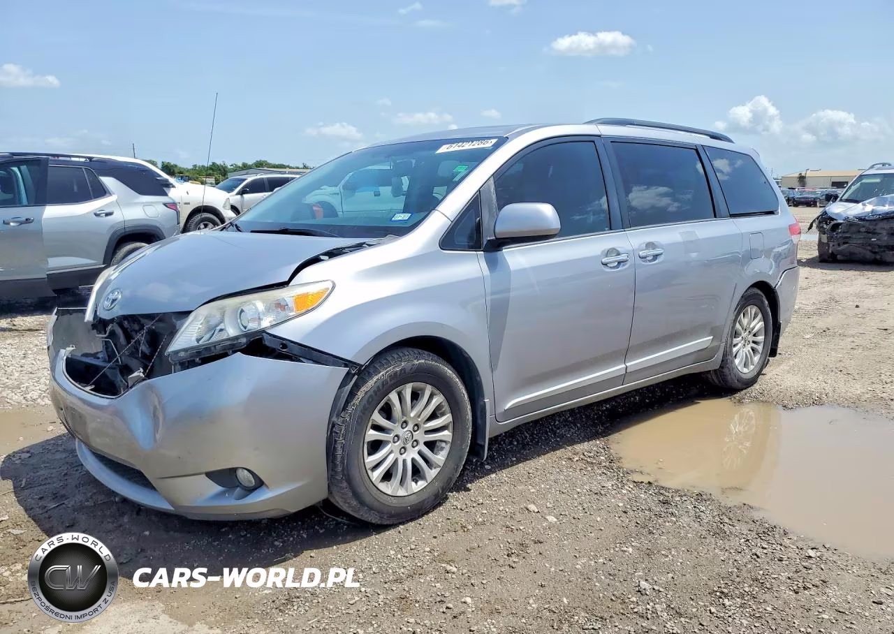 2012 Toyota Sienna Xle 8-Passenger – zdjęcie 1 z 14