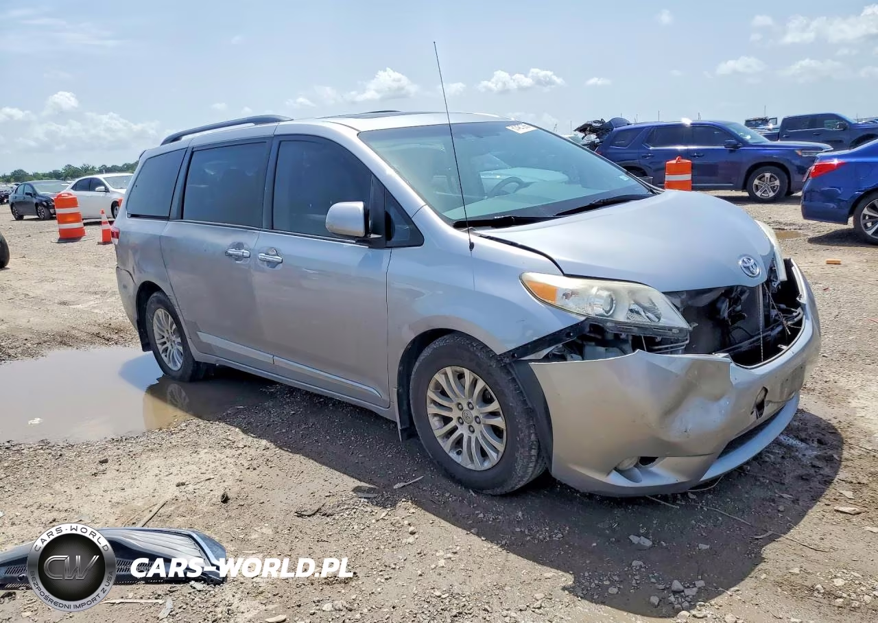 2012 Toyota Sienna Xle 8-Passenger VIN:5TDYK3DC6CS275313 - 4