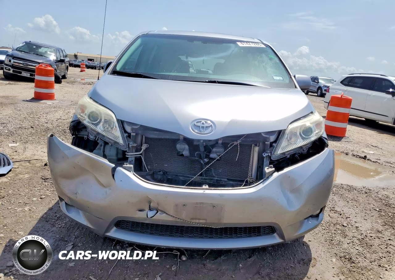 2012 Toyota Sienna Xle 8-Passenger VIN:5TDYK3DC6CS275313 - 5