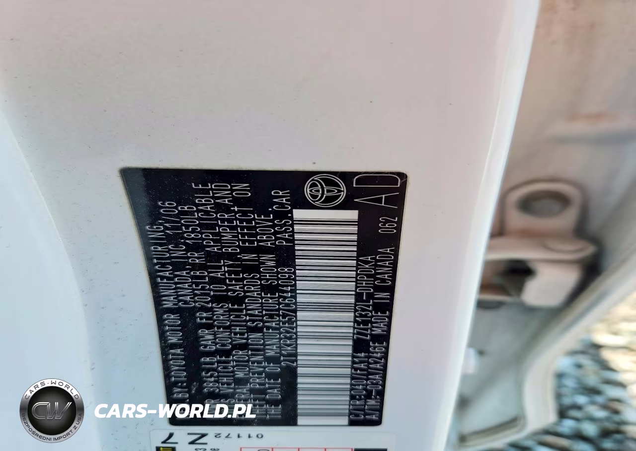 2007 Toyota Matrix Base VIN:2T1KR32E57C644098 - 13