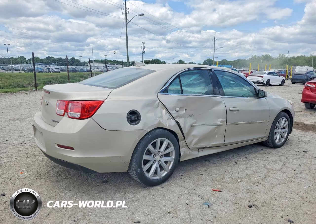 2015 Chevrolet Malibu 2Lt VIN:1G11D5SL3FF322224 - 3