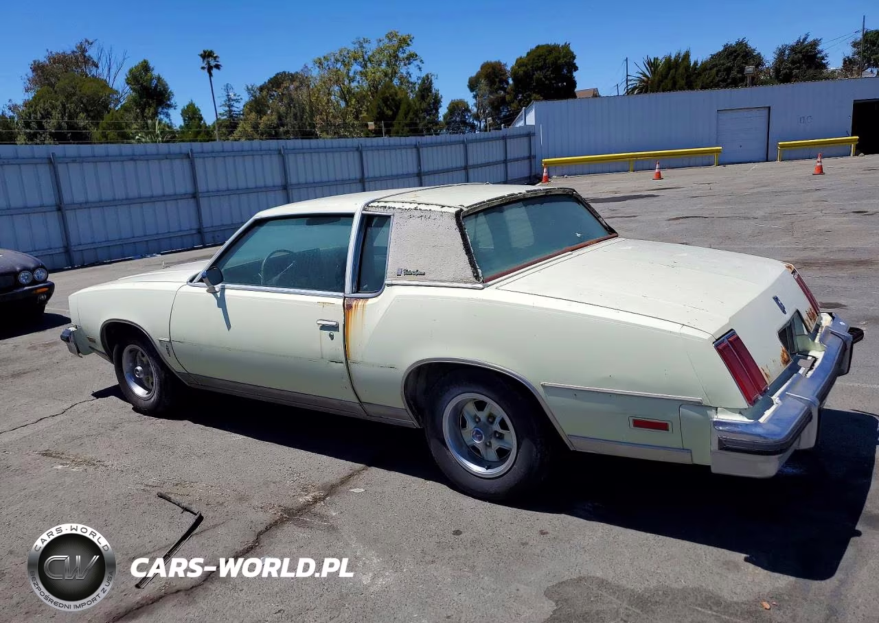 1979 Oldsmobile Cutlass Supreme International Series VIN:3M47H9R469414 - 2