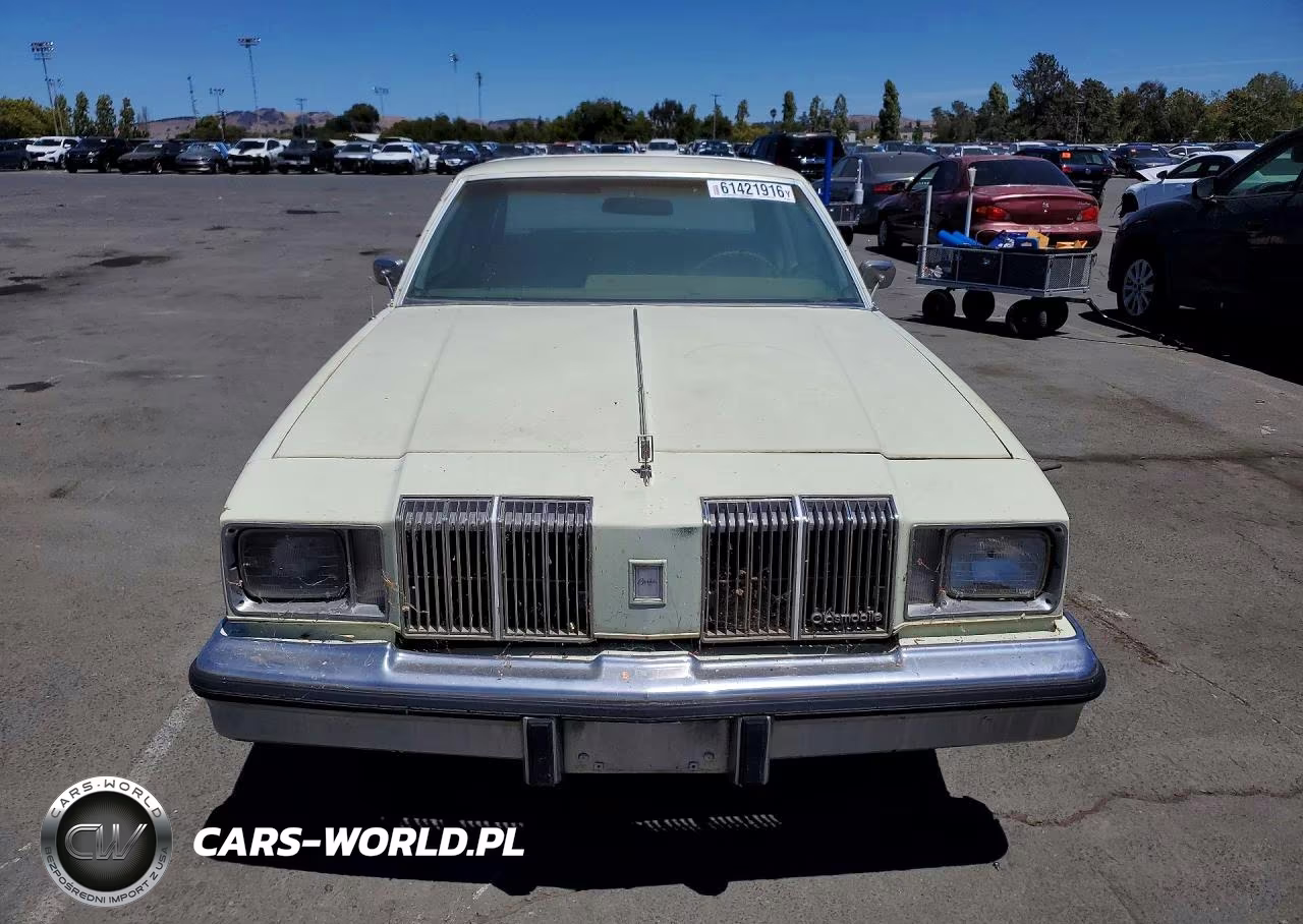 1979 Oldsmobile Cutlass Supreme International Series VIN:3M47H9R469414 - 5