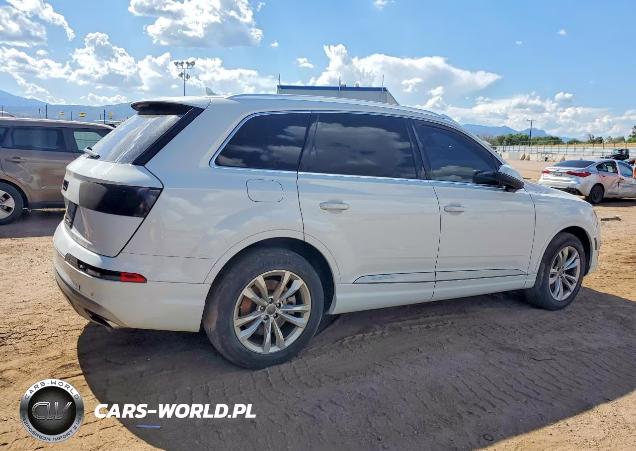 2017 Audi Q7 Premium VIN:WA1AAAF77HD008171 - 3