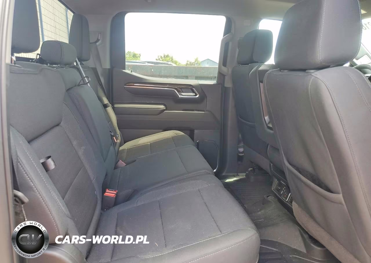 2026 GMC Sierra K1500 Elevation VIN:3GTUUCE85TG136405 - 10