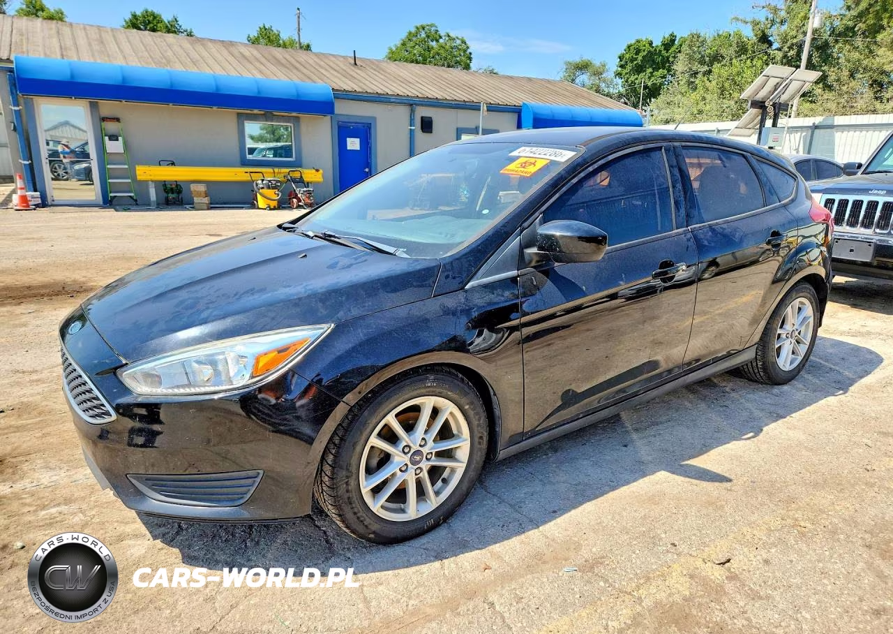 2018 Ford Focus Se VIN:1FADP3K29JL315348 - 1