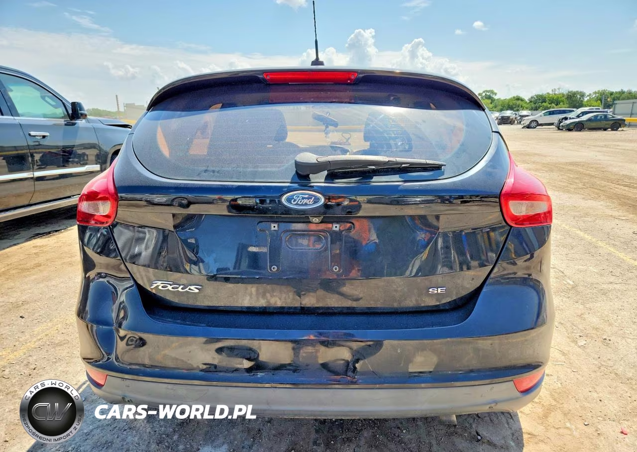 2018 Ford Focus Se VIN:1FADP3K29JL315348 - 6