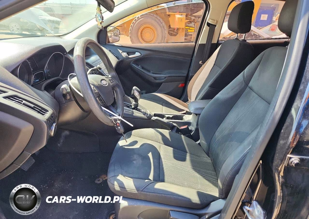 2018 Ford Focus Se VIN:1FADP3K29JL315348 - 7