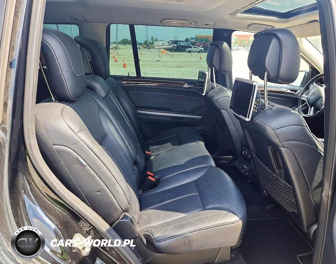 2011 Mercedes-Benz Gl 550 4Matic VIN:4JGBF8GE7BA741052 - 11
