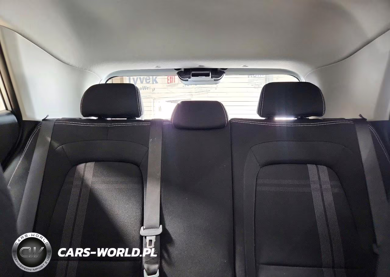 2026 Hyundai Venue Sel VIN:KMHRC8A33TU457402 - 10