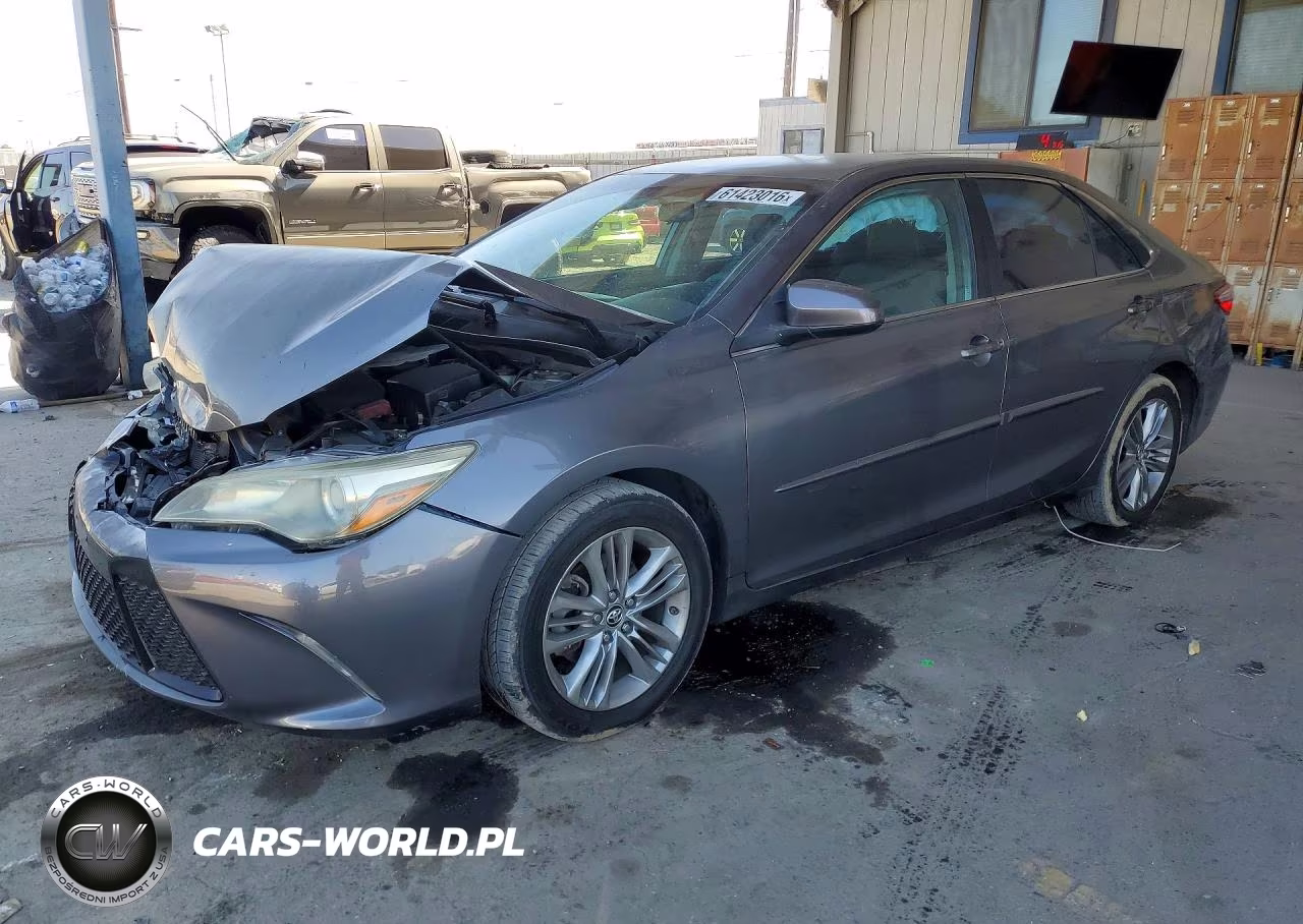 2015 Toyota Camry Se – zdjęcie 1 z 12