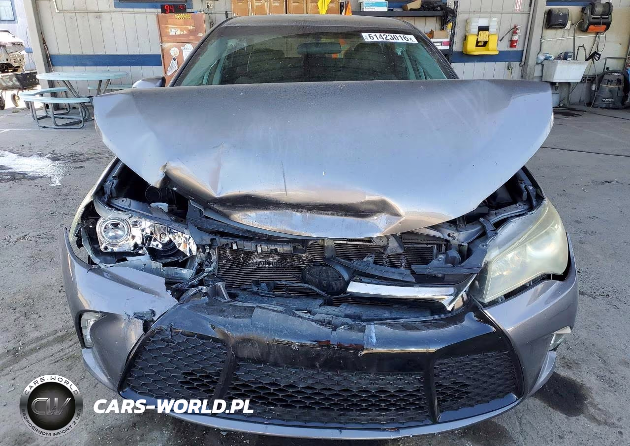2015 Toyota Camry Se VIN:4T1BF1FK1FU982477 - 5