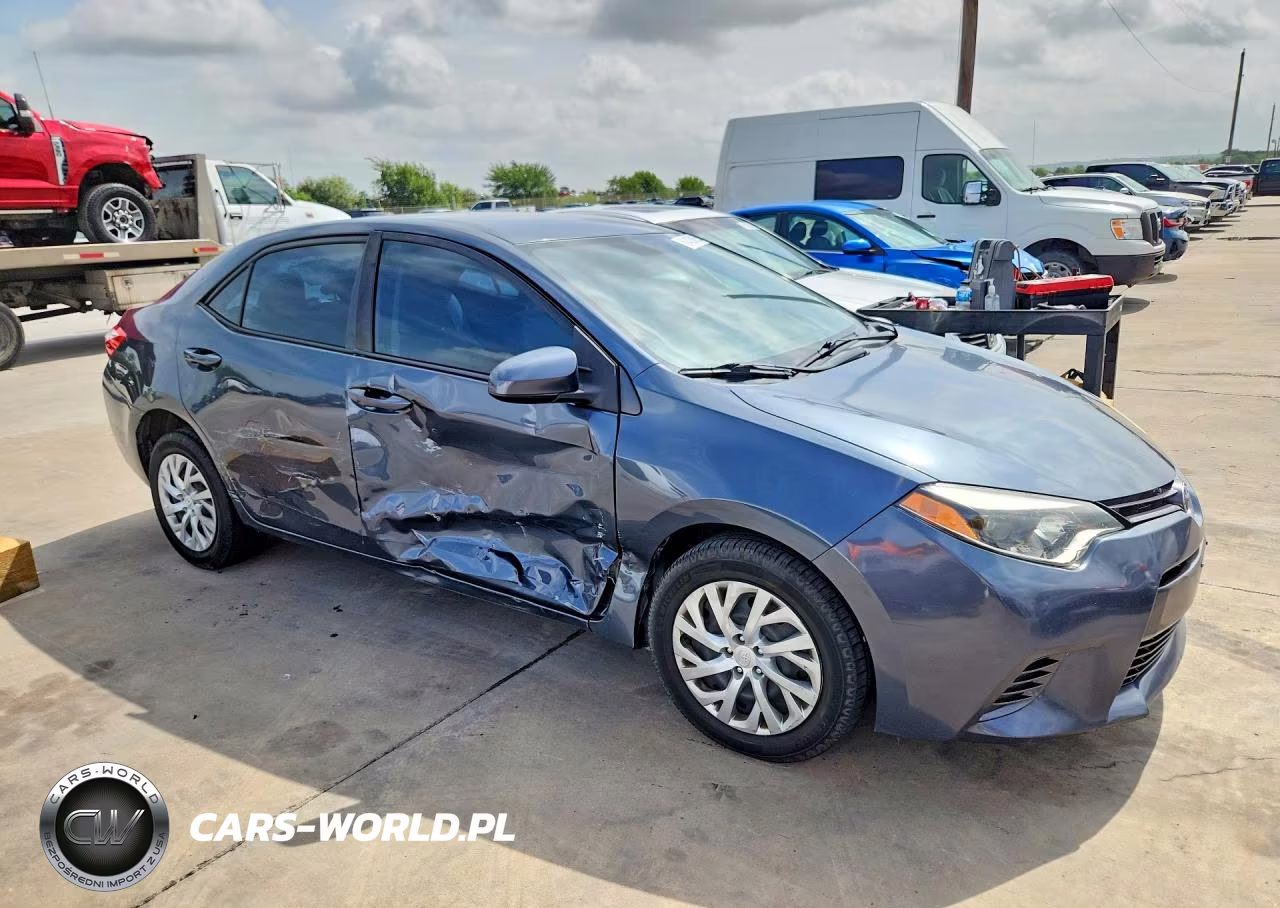 2016 Toyota Corolla Le VIN:2T1BURHE1GC637920 - 4