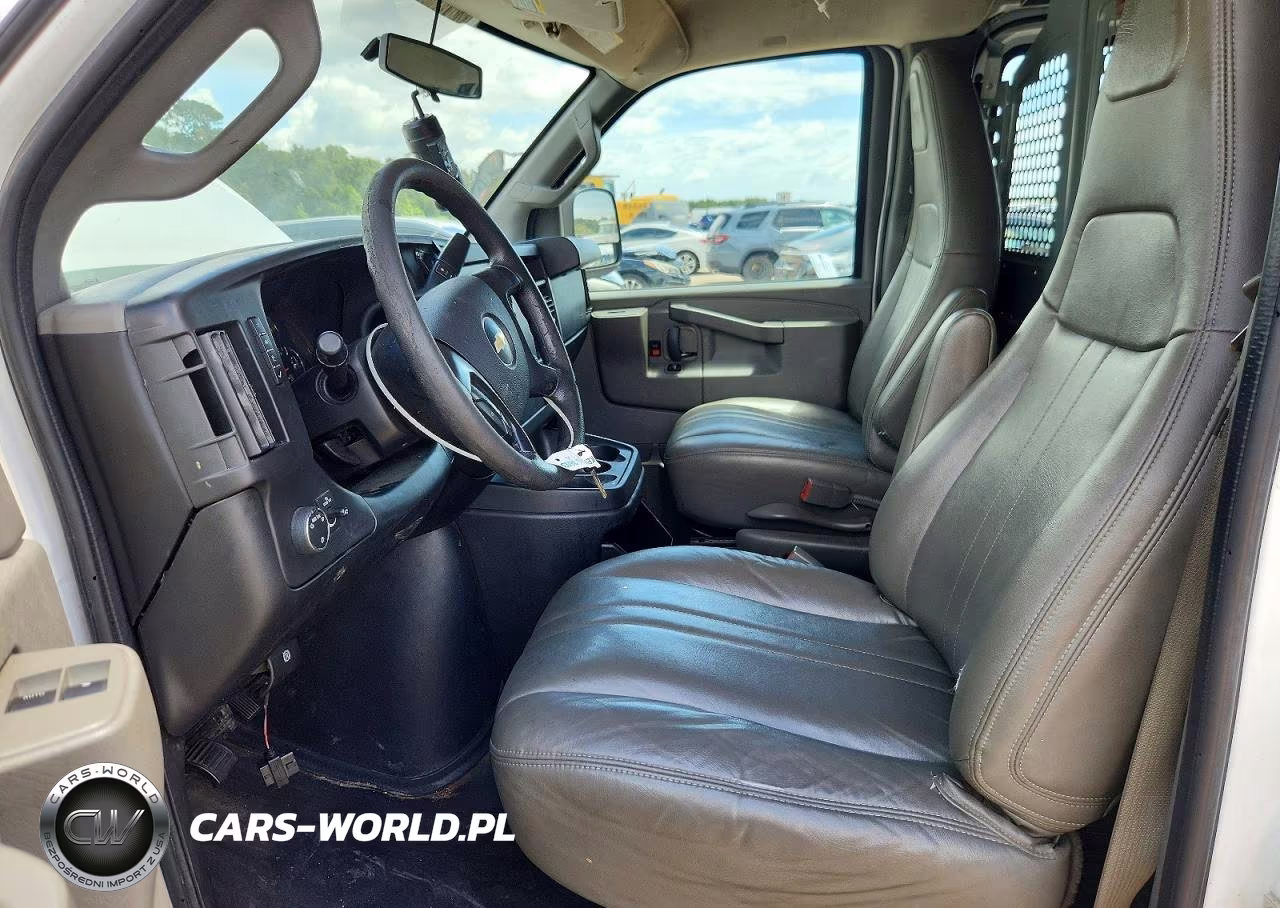2016 Chevrolet Express G2500 VIN:1GCWGAFF0G1242363 - 7