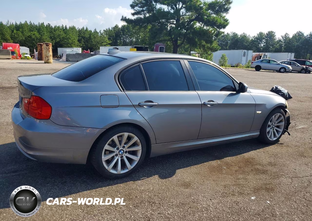 2011 BMW 328 I VIN:WBAPH7C56BE723572 - 3