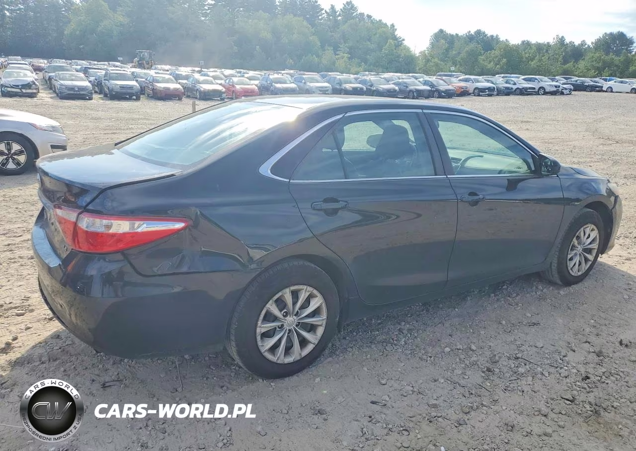 2015 Toyota Camry Le VIN:4T4BF1FK3FR486537 - 3