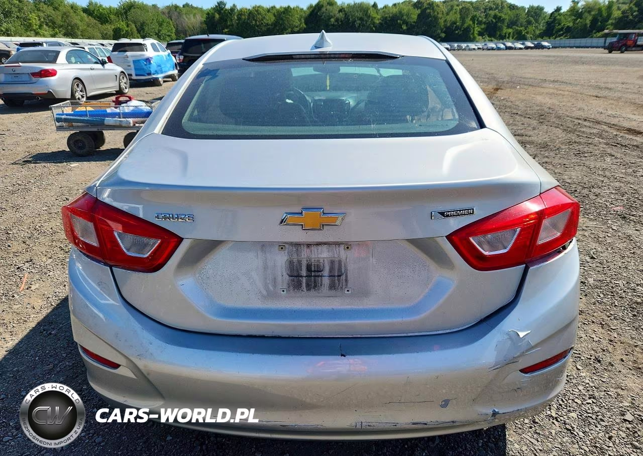 2016 Chevrolet Cruze Premier VIN:1G1BG5SM6G7279935 - 6