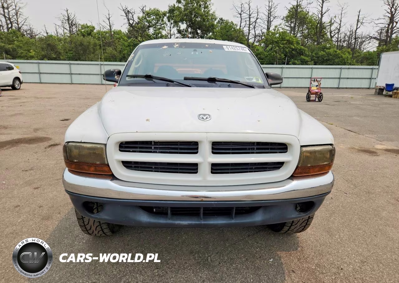 2003 Dodge Dakota Quad Sport VIN:1D7HG38X93S235576 - 5