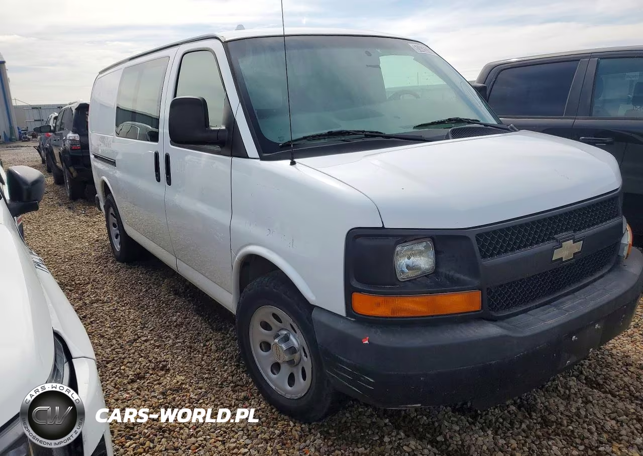 2013 Chevrolet Express G1500 VIN:1GCSGAFX2D1167796 - 4
