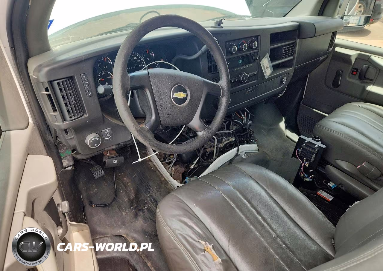2013 Chevrolet Express G1500 VIN:1GCSGAFX2D1167796 - 8