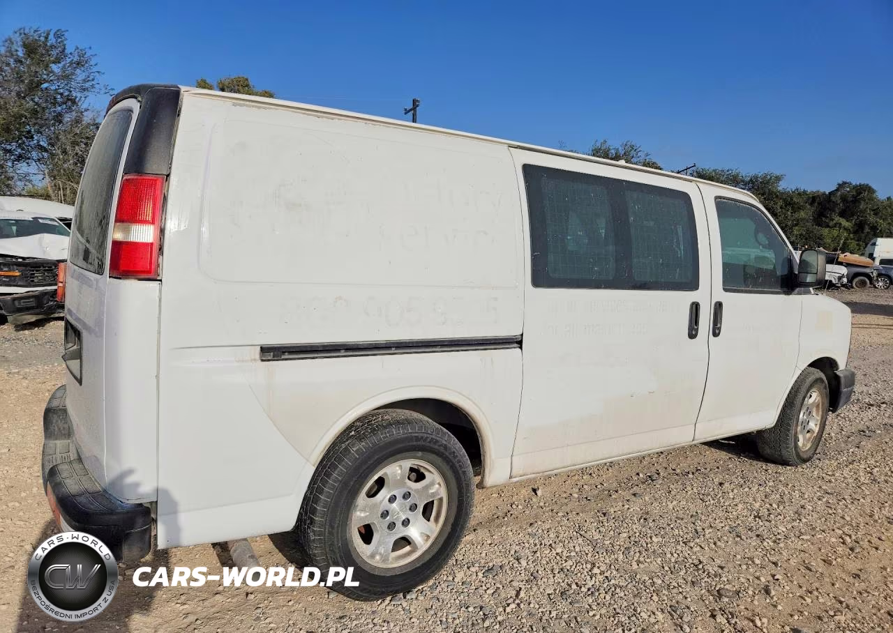 2013 Chevrolet Express G1500 VIN:1GCSGAFX0D1172415 - 3