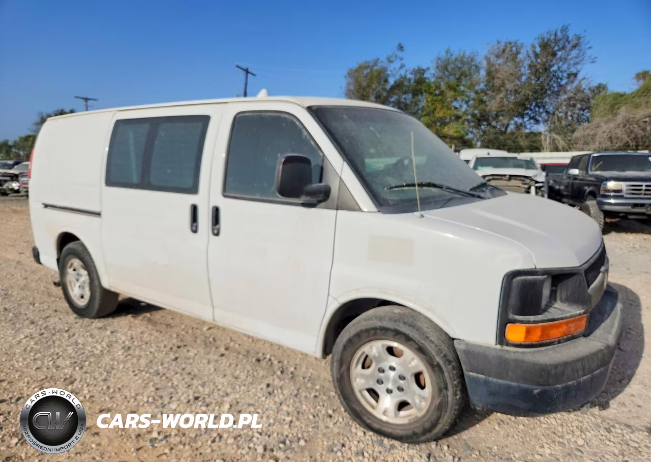 2013 Chevrolet Express G1500 VIN:1GCSGAFX0D1172415 - 4