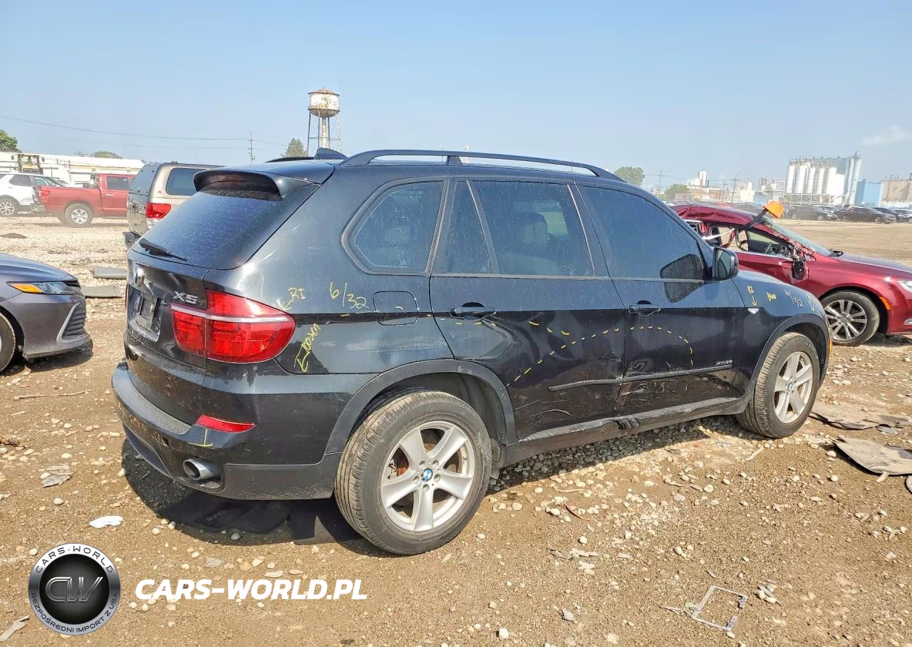 2012 BMW X5 xDrive35I VIN:5UXZV4C54CL744922 - 3
