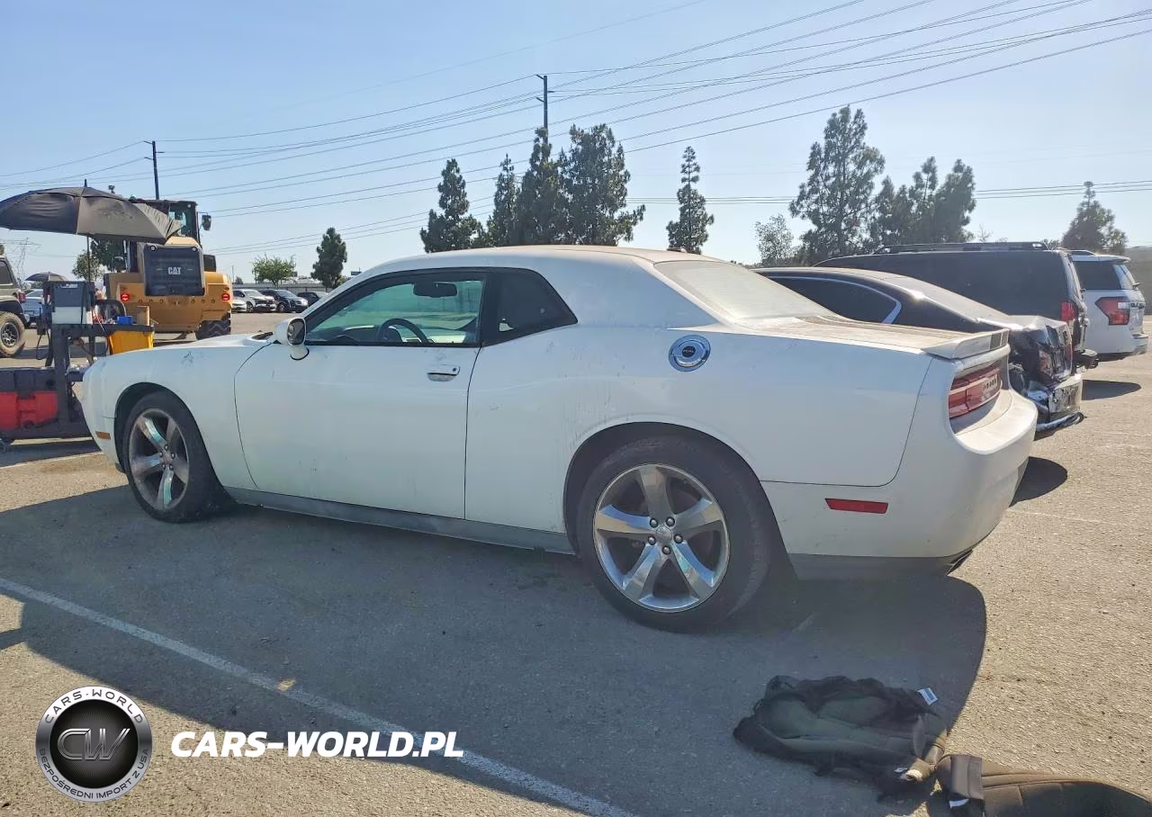 2013 Dodge Challenger Sxt VIN:2C3CDYAGXDH649371 - 2