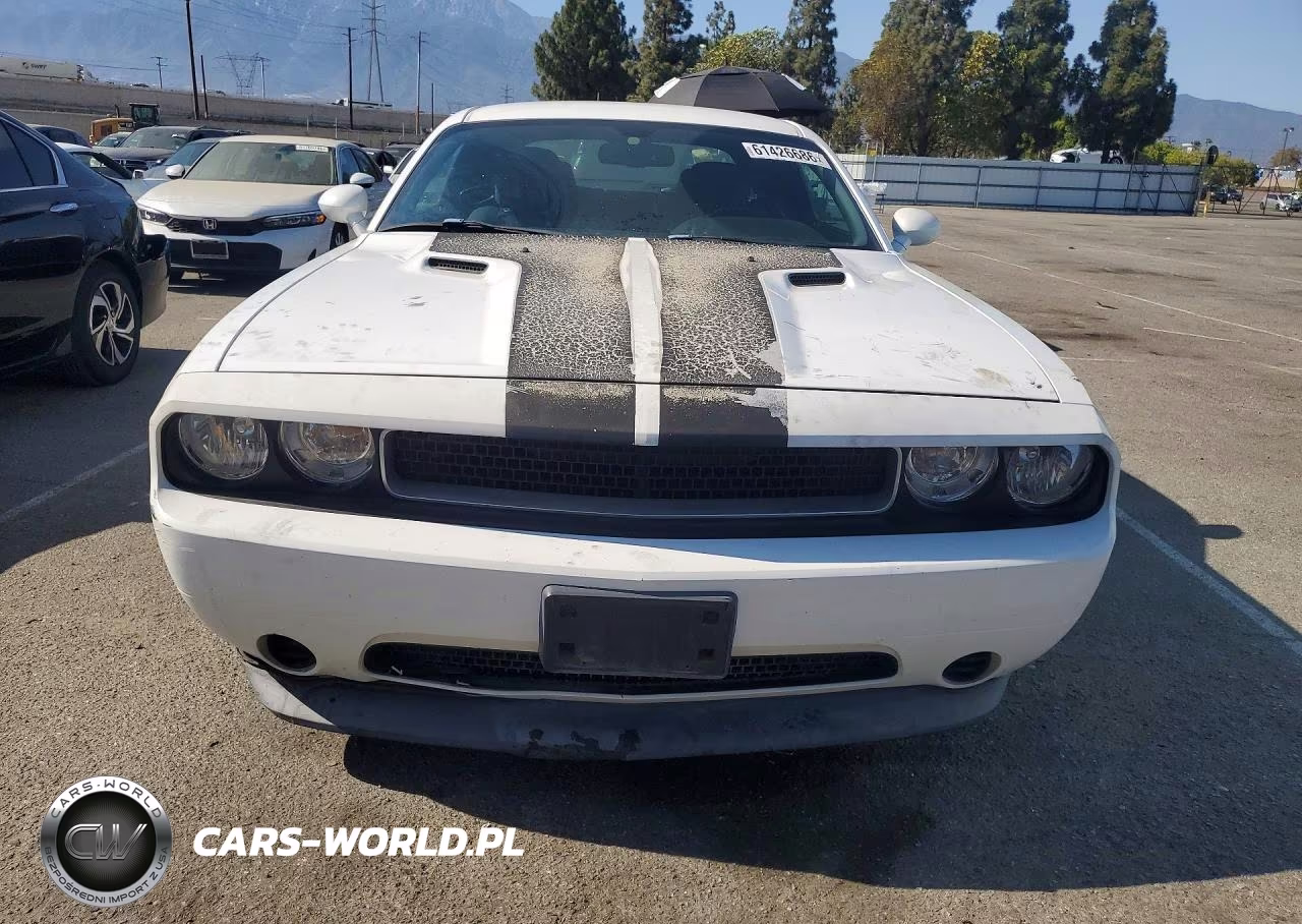 2013 Dodge Challenger Sxt VIN:2C3CDYAGXDH649371 - 5
