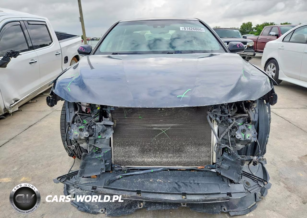 2018 Toyota Camry Le VIN:JTNB11HK8J3047211 - 5