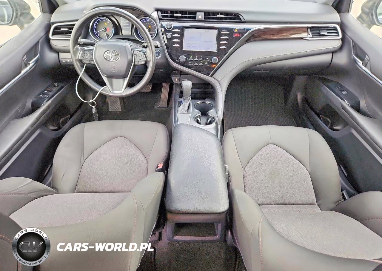 2018 Toyota Camry Le VIN:JTNB11HK8J3047211 - 8