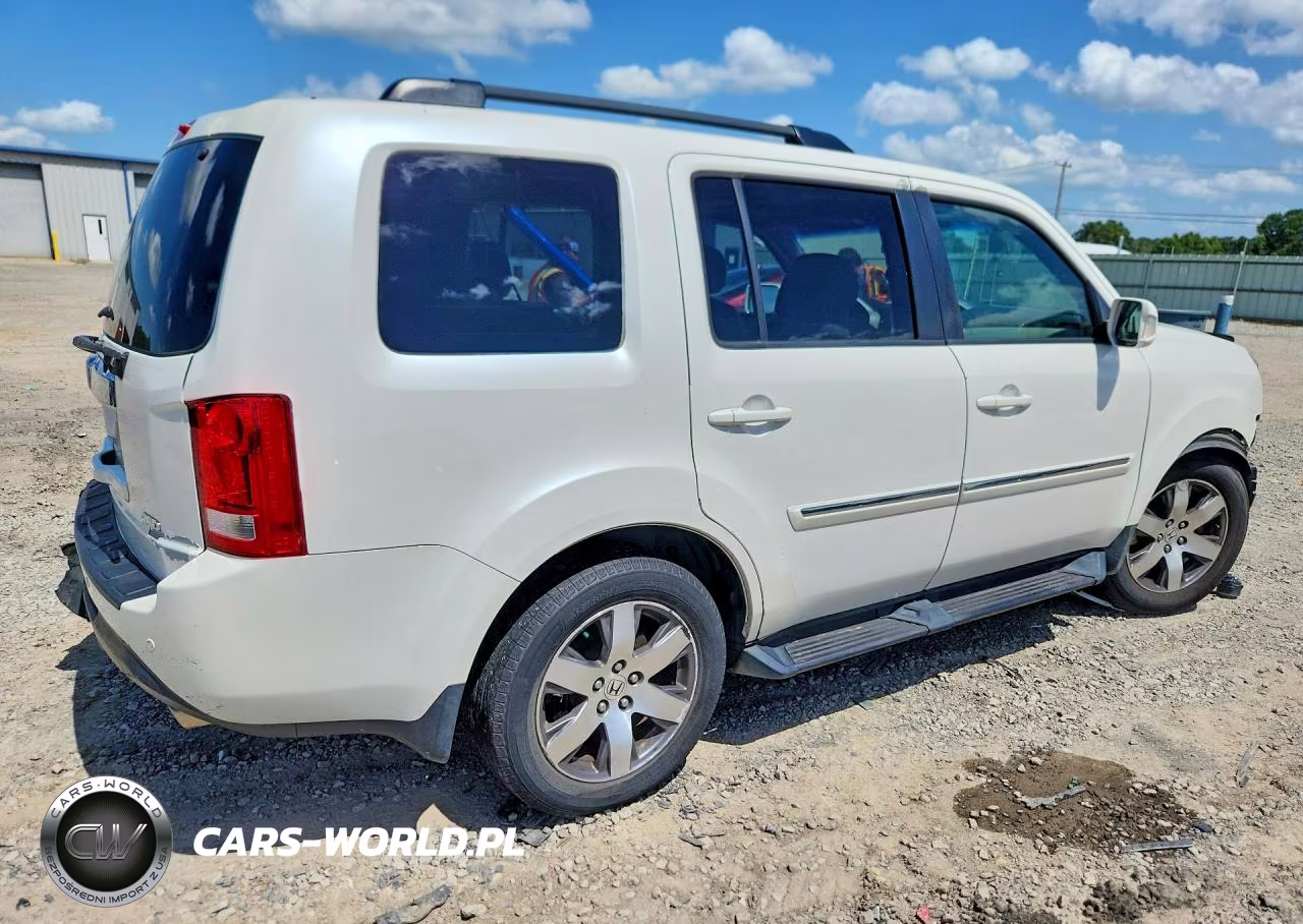 2013 Honda Pilot Touring VIN:5FNYF4H99DB059714 - 3