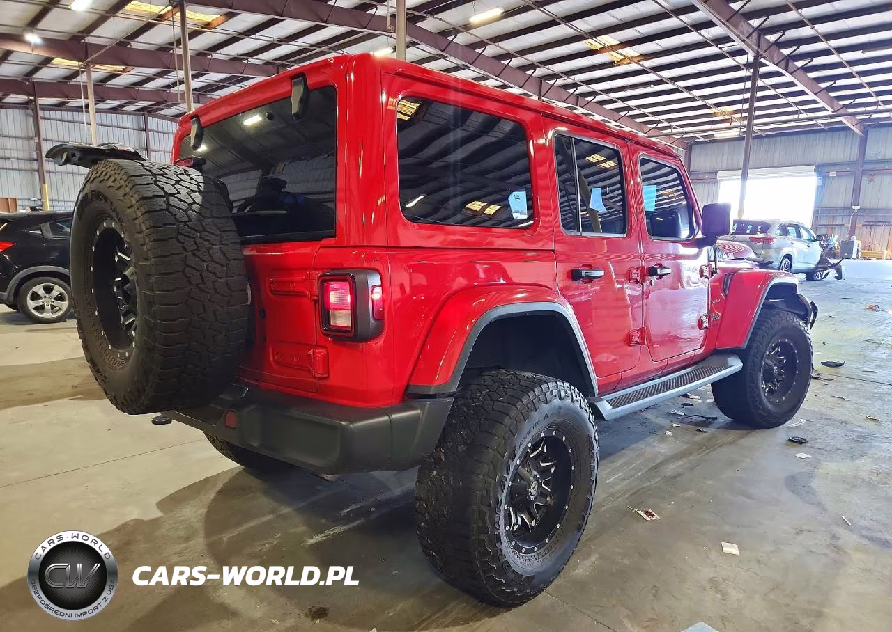 2020 Jeep Wrangler Unlimited Sahara VIN:1C4HJXENXLW206814 - 3
