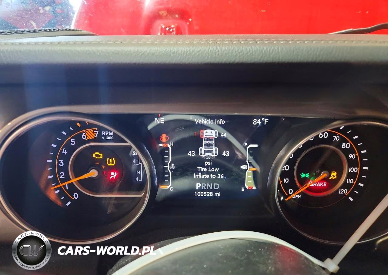 2020 Jeep Wrangler Unlimited Sahara VIN:1C4HJXENXLW206814 - 9