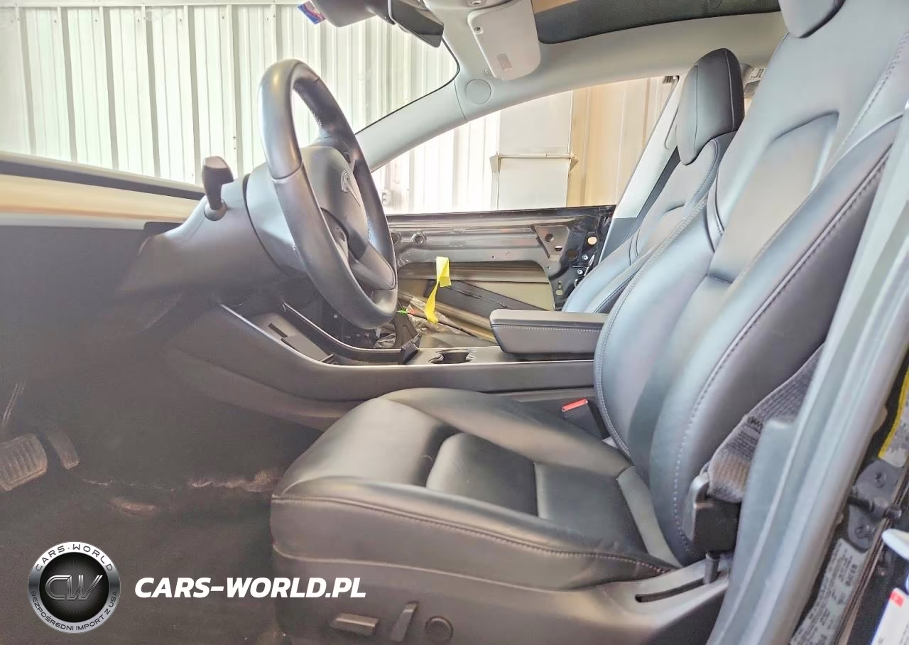 2018 Tesla Model 3 VIN:5YJ3E1EB1JF127213 - 7