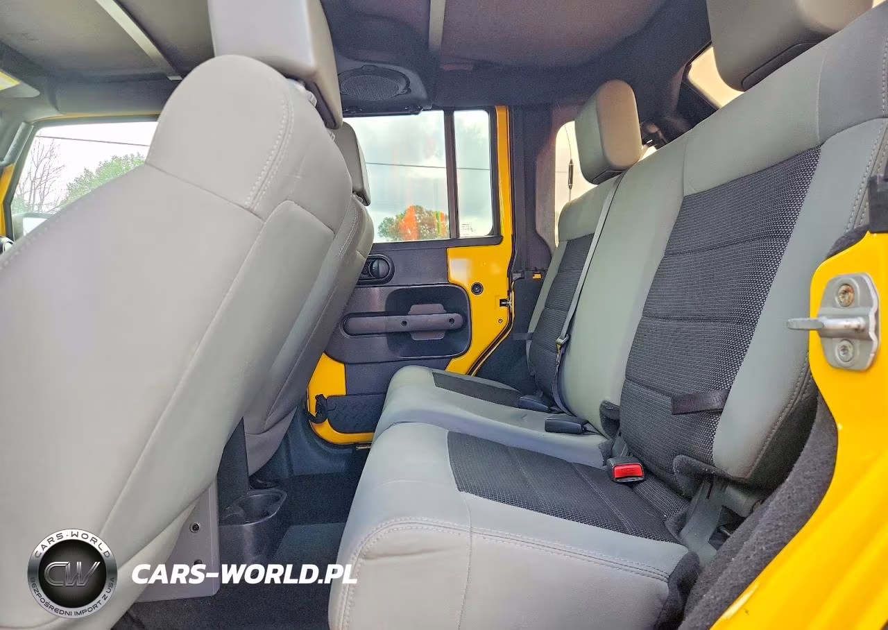 2008 Jeep Wrangler Unlimited X VIN:1J4GA39178L501500 - 10