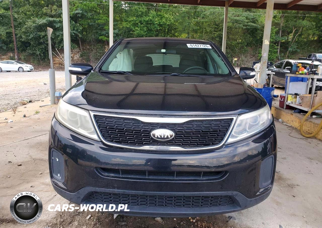 2014 Kia Sorento Lx VIN:5XYKT3A61EG444669 - 5