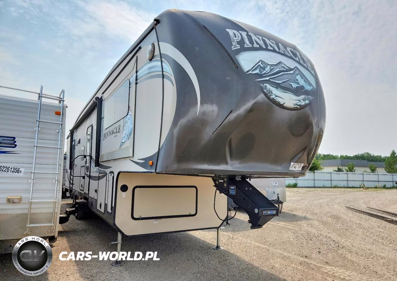 2014 Jayco Pinnacle Camper VIN:1UJCJ0BV7E1RJ0099 - 1