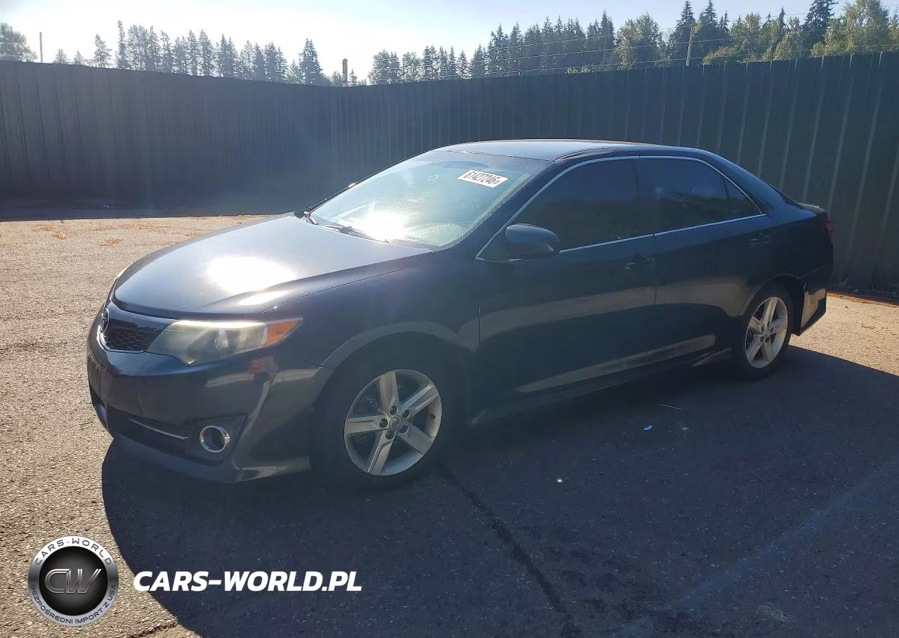 2014 Toyota Camry Se – zdjęcie 1 z 12
