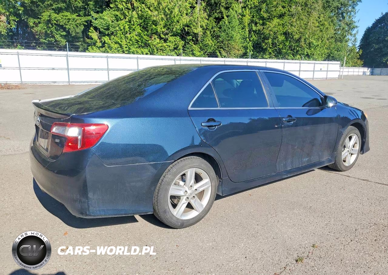 2014 Toyota Camry Se VIN:4T1BF1FKXEU303210 - 3