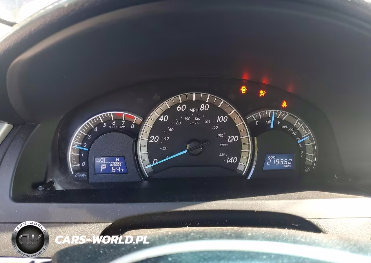 2014 Toyota Camry Se VIN:4T1BF1FKXEU303210 - 9