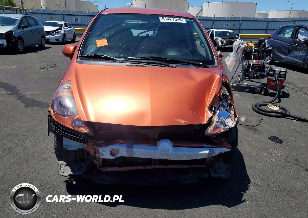2008 Honda Fit Sport VIN:JHMGD38688S051144 - 5