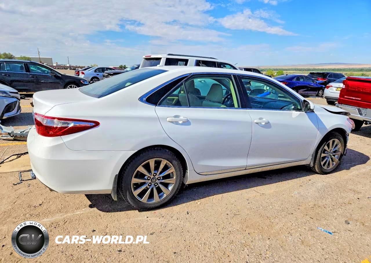 2017 Toyota Camry Xle VIN:4T1BF1FK6HU783413 - 3