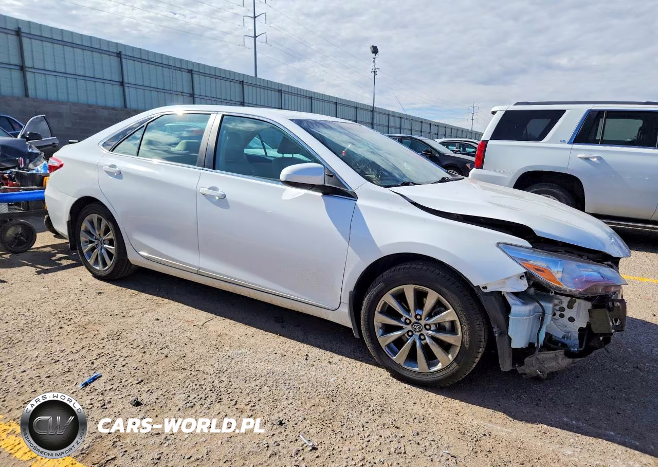 2017 Toyota Camry Xle VIN:4T1BF1FK6HU783413 - 4
